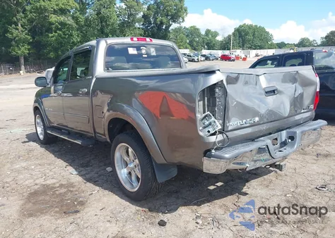 2004 Toyota Tundra Sr5 V8 z USA, uszkodzony, nr VIN 5TBET34184S450010